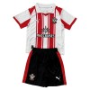 Fotballtrøye Southampton Hjemmedrakt 2025-26 Kortermet - Barn(+ Shorts) Fotballtrøye Southampton Hjemmedrakt 2025-26 Kortermet - Barn(+ Shorts)