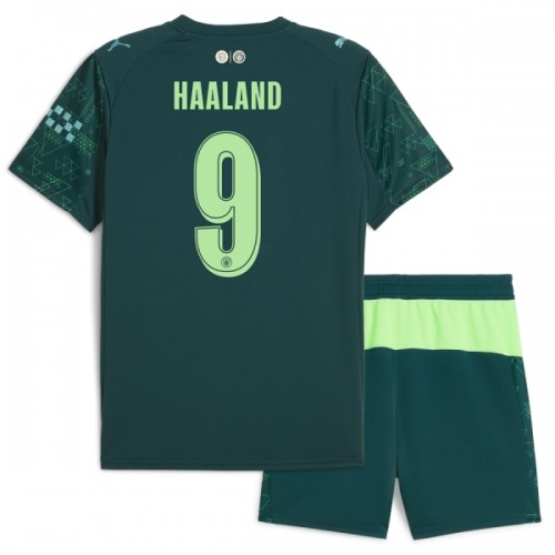 Fotballtrøye Manchester City Haaland 9 Fjerdedrakt EA Sport 2025-26 Kortermet - Barn(+ Shorts) Fotballtrøye Manchester City Haaland 9 Fjerdedrakt EA Sport 2025-26 Kortermet - Barn(+ Shorts)