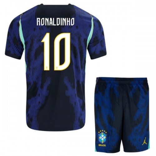 Fotballtrøye Brasil Ronaldinho 10 Bortedrakt VM 2026 Kortermet - Barn(+ Shorts) Fotballtrøye Brasil Ronaldinho 10 Bortedrakt VM 2026 Kortermet - Barn(+ Shorts)