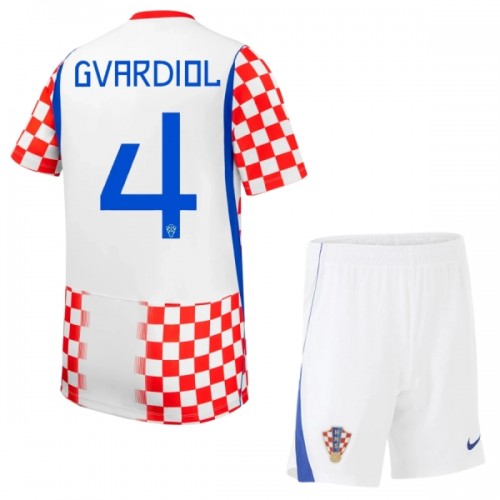 Fotballtrøye Kroatia Gvardiol 4 Hjemmedrakt VM 2026 Kortermet - Barn(+ Shorts) Fotballtrøye Kroatia Gvardiol 4 Hjemmedrakt VM 2026 Kortermet - Barn(+ Shorts)