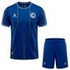 Fotballtrøye Bosnia-Hercegovina Hjemmedrakt VM 2026 Kortermet - Barn(+ Shorts) Fotballtrøye Bosnia-Hercegovina Hjemmedrakt VM 2026 Kortermet - Barn(+ Shorts)