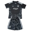 Fotballtrøye Ajax Amsterdam Keeper 2026-27 Kortermet Svart - Barn(+ Shorts) Fotballtrøye Ajax Amsterdam Keeper 2026-27 Kortermet Svart - Barn(+ Shorts)
