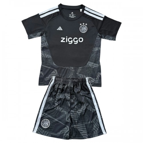 Fotballtrøye Ajax Amsterdam Keeper 2026-27 Kortermet Svart - Barn(+ Shorts) Fotballtrøye Ajax Amsterdam Keeper 2026-27 Kortermet Svart - Barn(+ Shorts)