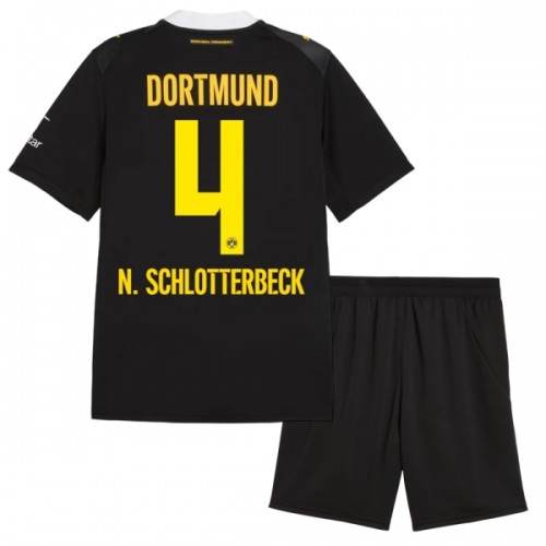 Fotballtrøye Borussia Dortmund N. Schlotterbeck 4 Bortedrakt 2026-27 Kortermet - Barn(+ Shorts) Fotballtrøye Borussia Dortmund N. Schlotterbeck 4 Bortedrakt 2026-27 Kortermet - Barn(+ Shorts)