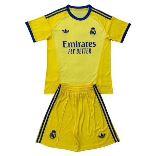 Fotballtrøye Real Madrid Keeper 2026-27 Kortermet Gul - Barn(+ Shorts) Fotballtrøye Real Madrid Keeper 2026-27 Kortermet Gul - Barn(+ Shorts)