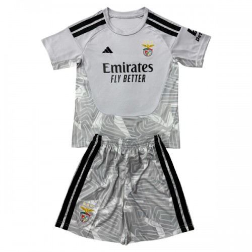 Fotballtrøye SL Benfica Keeper 2026-27 Kortermet Grå - Barn(+ Shorts) Fotballtrøye SL Benfica Keeper 2026-27 Kortermet Grå - Barn(+ Shorts)