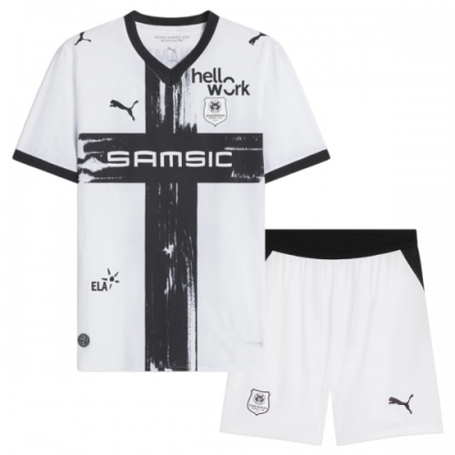Fotballtrøye Stade Rennais Bortedrakt 2026-27 Kortermet - Barn(+ Shorts) Fotballtrøye Stade Rennais Bortedrakt 2026-27 Kortermet - Barn(+ Shorts)