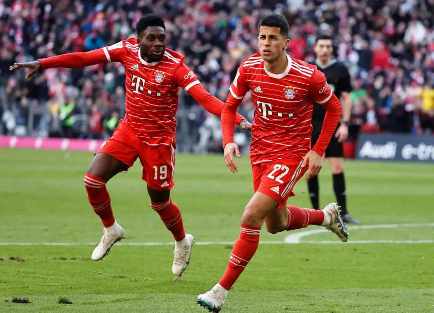 Bayern vant 5-3, Cancelo scoret Bayerns første mål