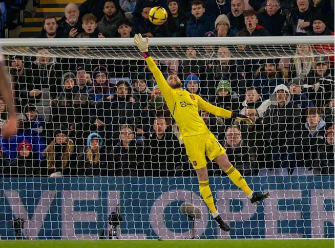 Manchester United-keeper De Gea å kutte lønn og fornye kontrakten er en selvfølge