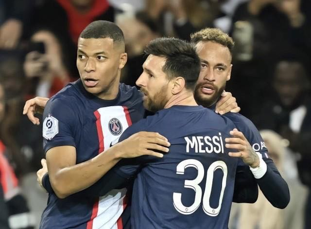 Messi Paris Saint-Germain kamp 50, milepæl kamp